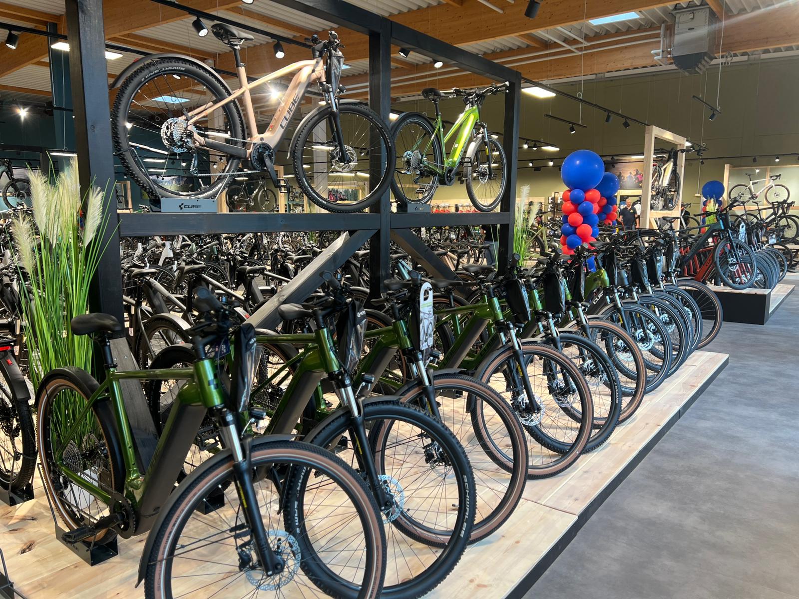 Fahrrad und E-Bike Angebote im CUBE Store